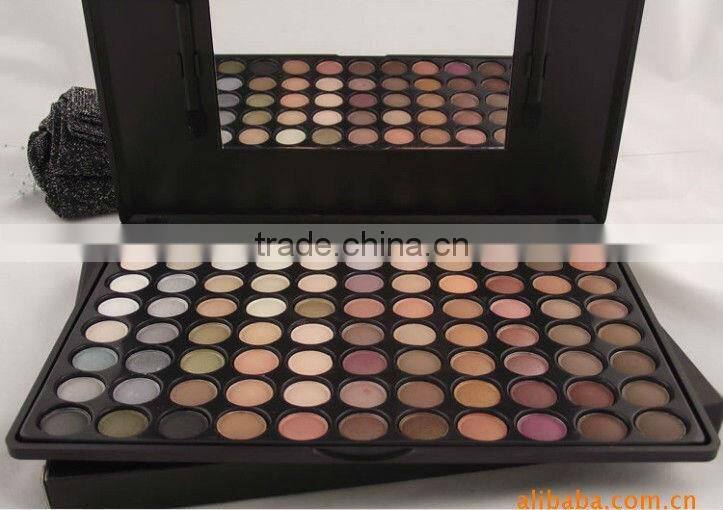 88 color bare minerals eyeshadow paletee basic makeup brushes