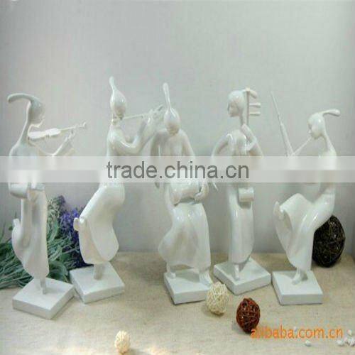 Figurine sportive girl for home decor Resin ornament crafts for gift&souvenir