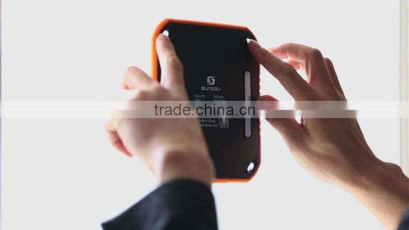 5600mah portable usb solar laptop charger with led light at factory cheap price