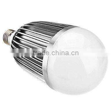 E27 18W 1620LM 6000K White Led Candle Bulb(110-220V)