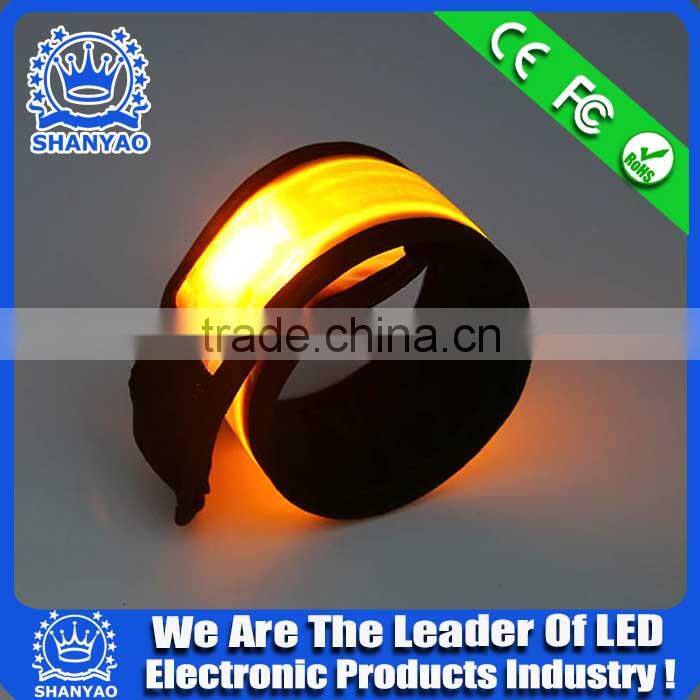 2015 Hot Selling LED Slap Bangle