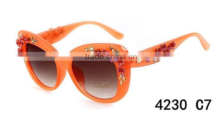 Flower Embossed Style Eyes Women Cat Eye Sunglasses