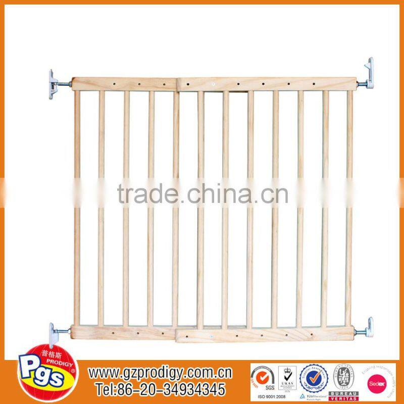 baby safety gate in wood / child safety wood gate / baby safety door gate