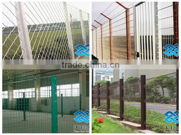 Framework and Weave-shape white pvc coated welded wire mesh fence