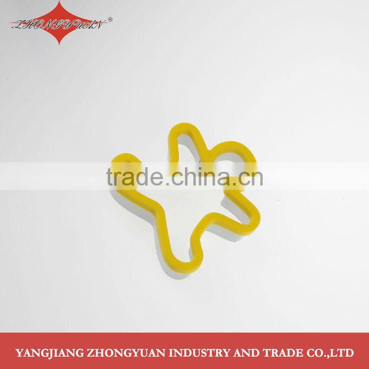 Ginger man shape stainless steel cookie cutter with TPR grip