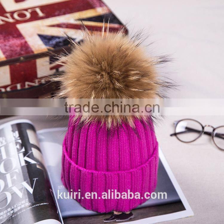 Factory wholesale knitted hat with real raccoon fur ball