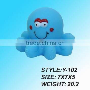 Soft toy Bath toy with water spraying customize vinyl toys