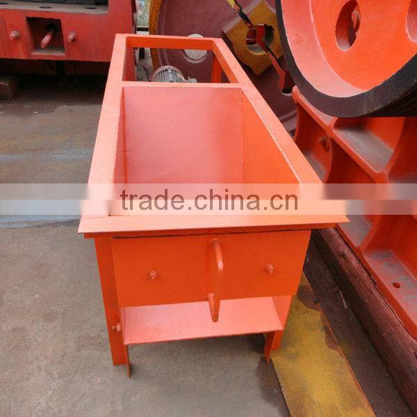 durable Vibrating Trough Feeder / chute feeder with Capacity 25-80 TPH