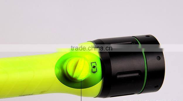 Hot sales factory supply rechargeable waterproof torch light T6 LED diving powerful led flashlight