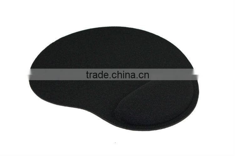 Mouse pad with wrist rest
