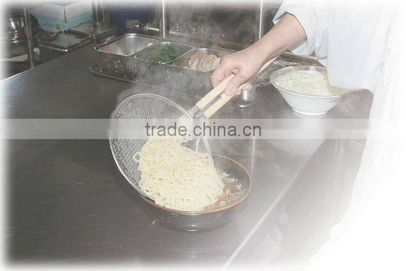 Flat Strainer With Handle For Ramen Noodle