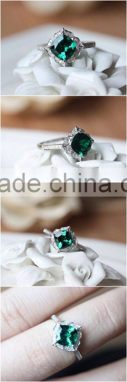 New arrival prettiest dazzling emerald diamond jewelry engagement rings for brides