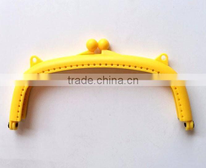 2016 new+ high quality plastic purse frame/bag accessory-16cm
