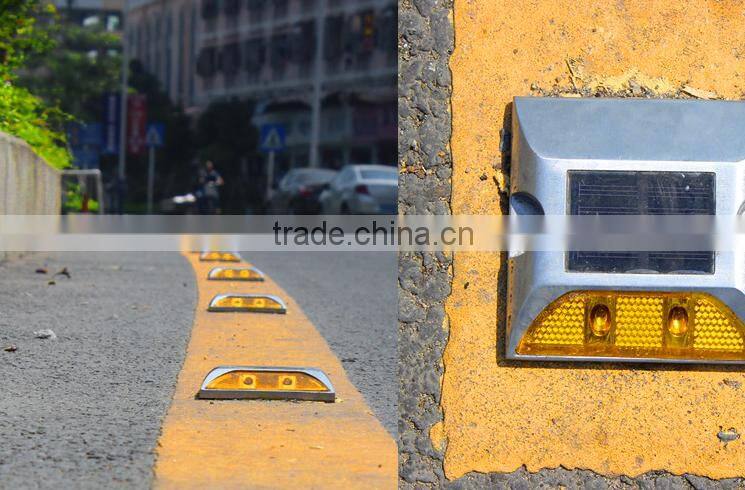 Manufactuer OEM solar powered Aluminum alloy road stud