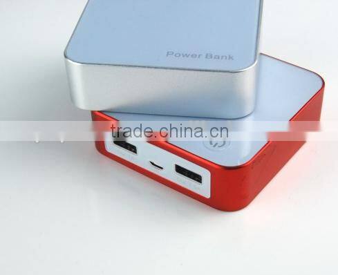 Square 2 USB ports mobile phone power bank with digital capacity display 6000mAh