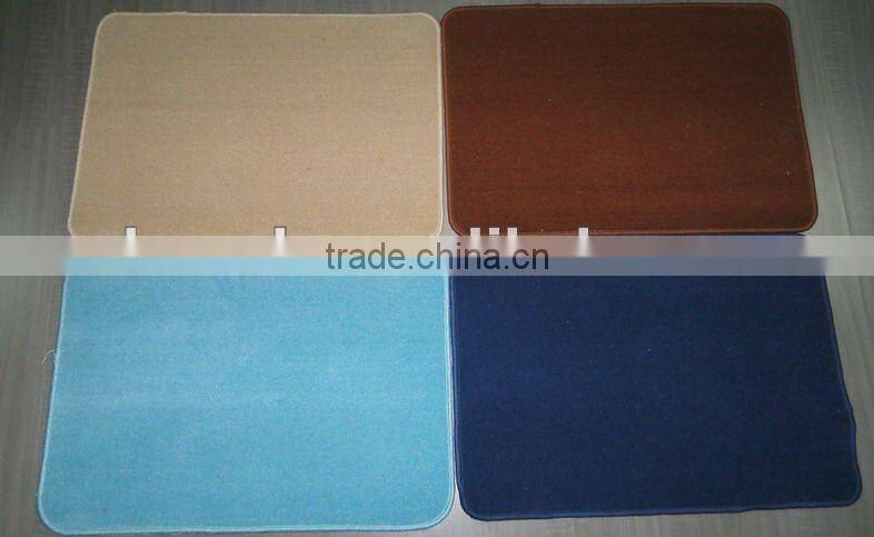 tufted, velour different color olifen bath mat