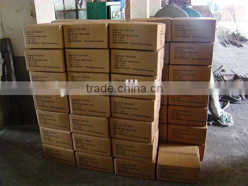 Rubber Wheel Chock with Handle