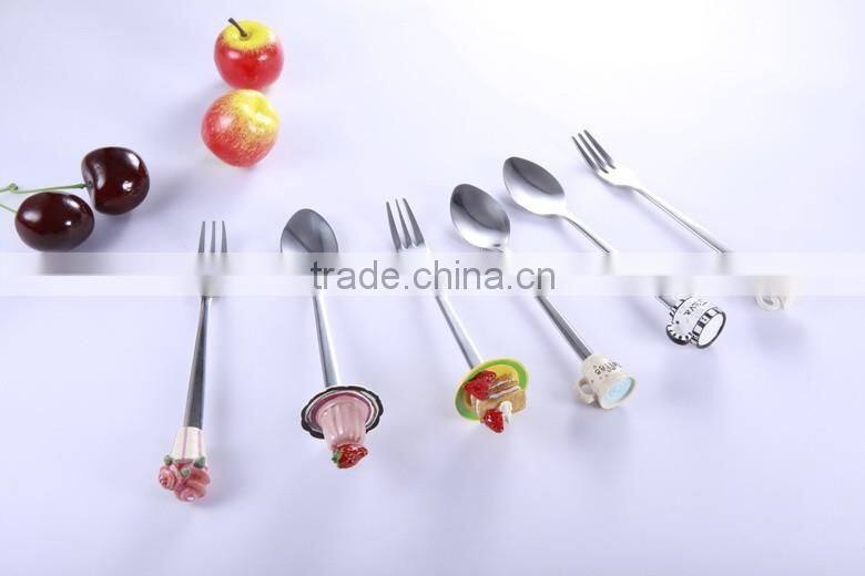 Fashion design high quality cake spoon and fork with gife box packing