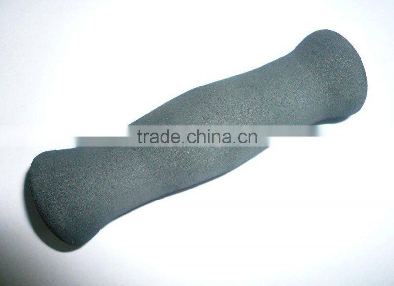 Grip holder with grooves