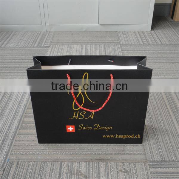 2016 china fancy custom made cheap christmas gift paper bags with company logo