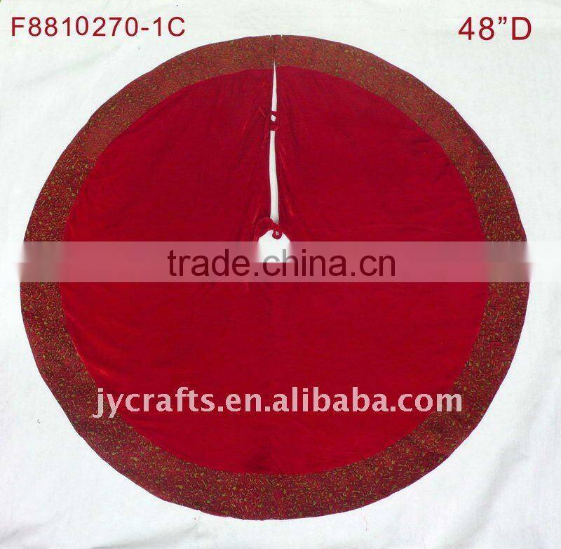 elegant velvet tree skirt with tapestry border