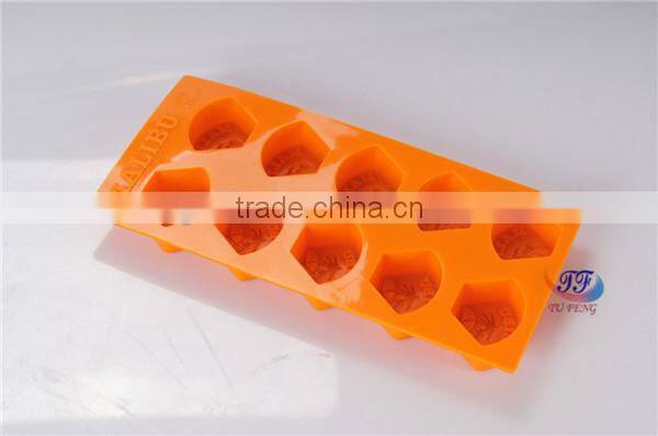 2015 small enough to fit In promotion baby food freezer round silicon ice ball mold