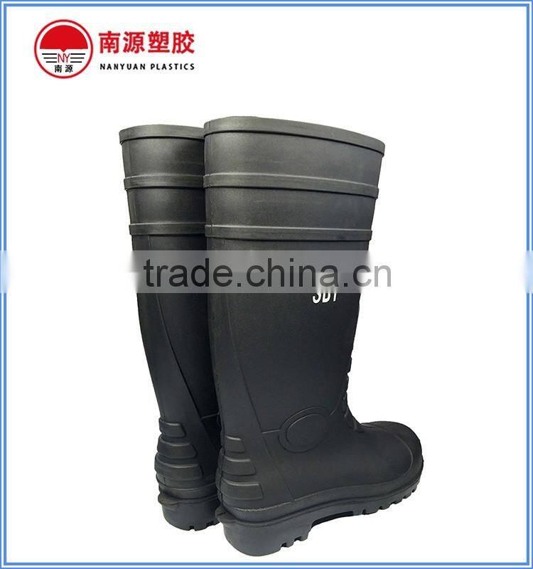 Black PVC steel toe wellinton boots for industry or heavywork