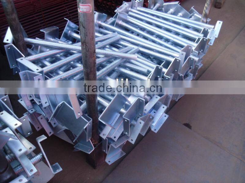 700mm scaffolding adjustable jack for H type scaffolding