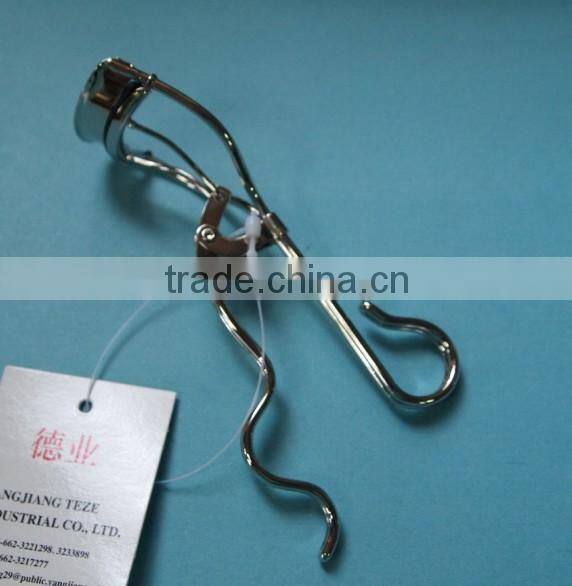 Undee design handle jeweled eyelash curler