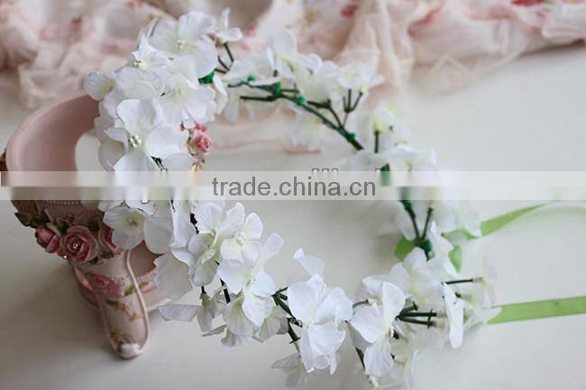 White Flower Head Wreath Garland For Wedding Prom Party And Christmas Decoration