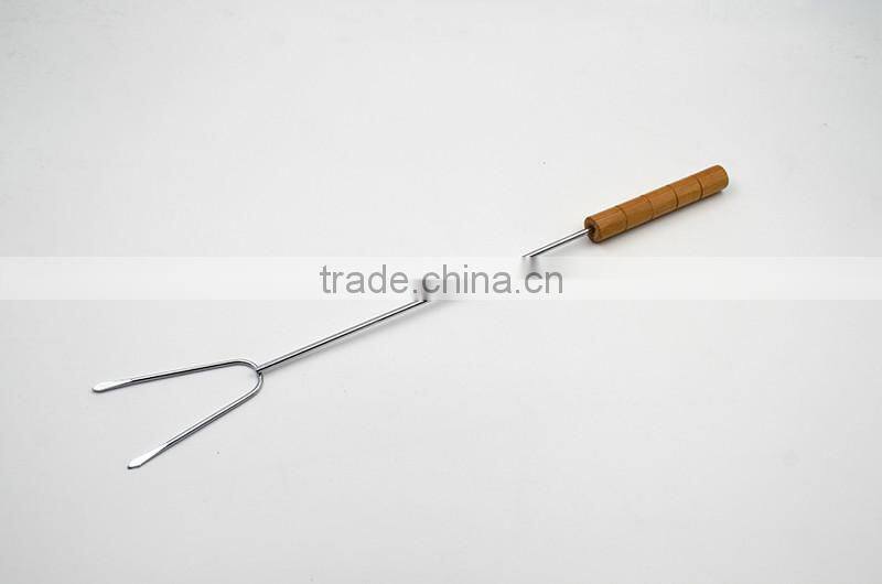 2016 hot selling BBQ tool set with wooden handle