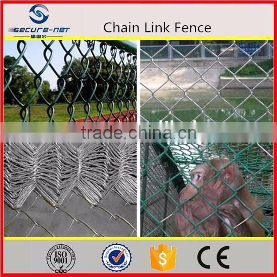 Double spiral automatic chain link fencing machine