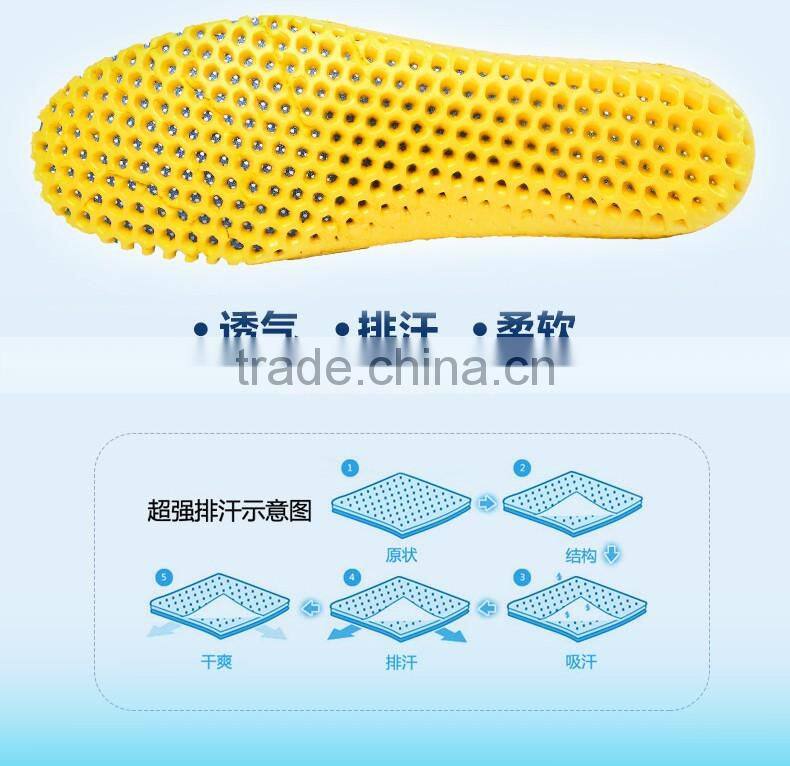 Slip-On mesh fabric for sports shoes handiness ventilation outdoor and beach water walking