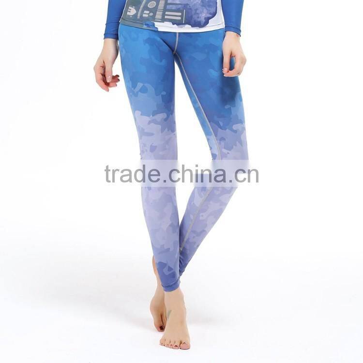 2016 fashion girls/womens in tight running pants with OEM service