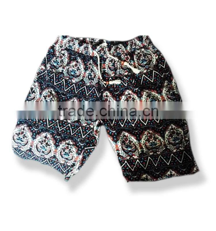 Fashionable men printed short pants custom Imitation linen materia beach shorts in guangzhou
