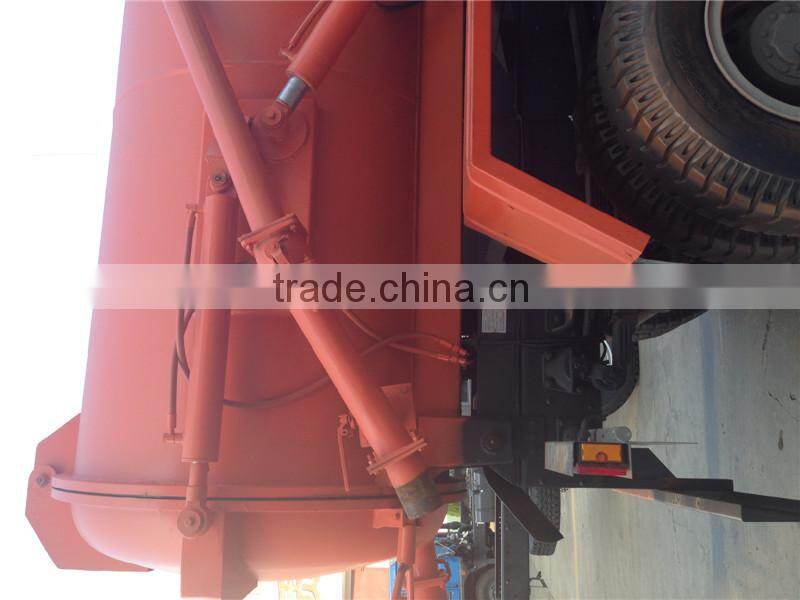 Sinotruck Howo 336hp 4x4 sewage truck