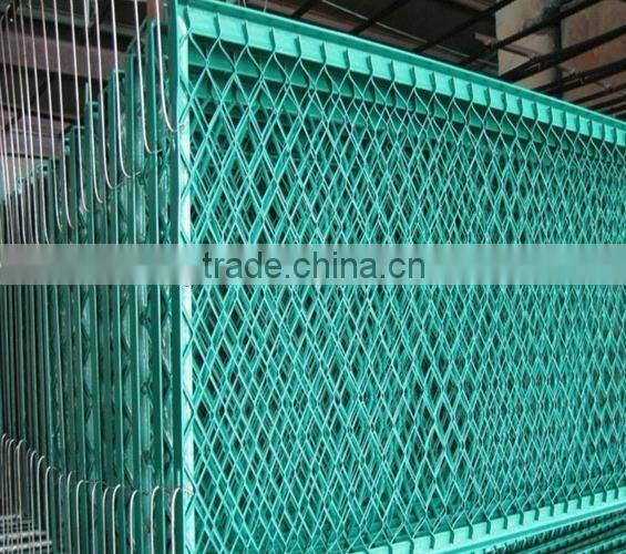 Expanded wire mesh fence