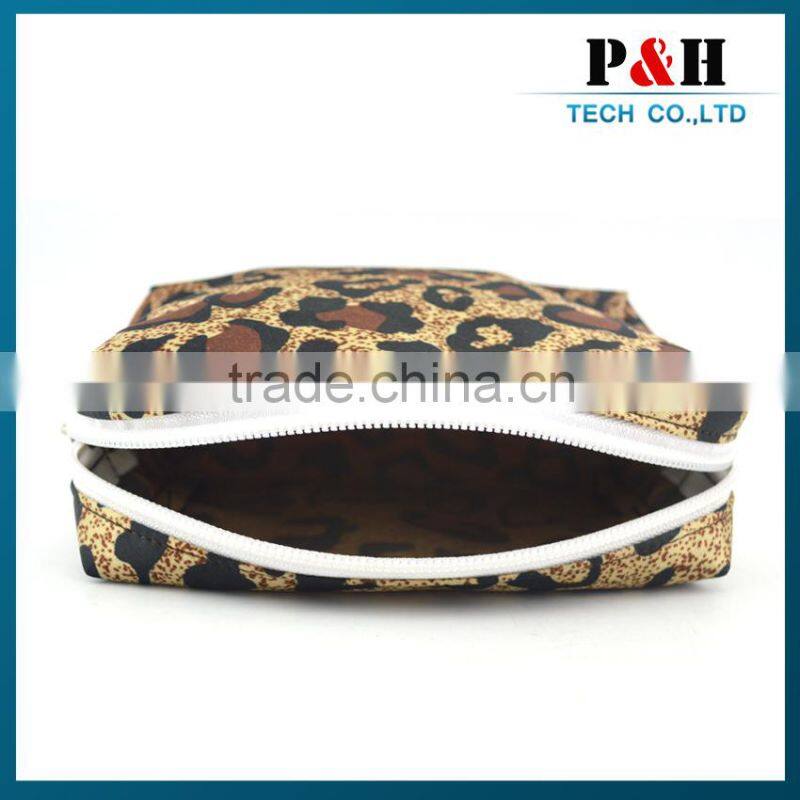 Cheap leather travel cosmetic bag, women toiletry bag, professional cosmetic makeup bag