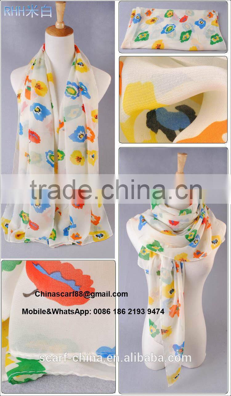 Women's 100% plaid wool scarf