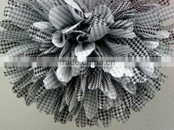 Christmas tissue small paper flowers