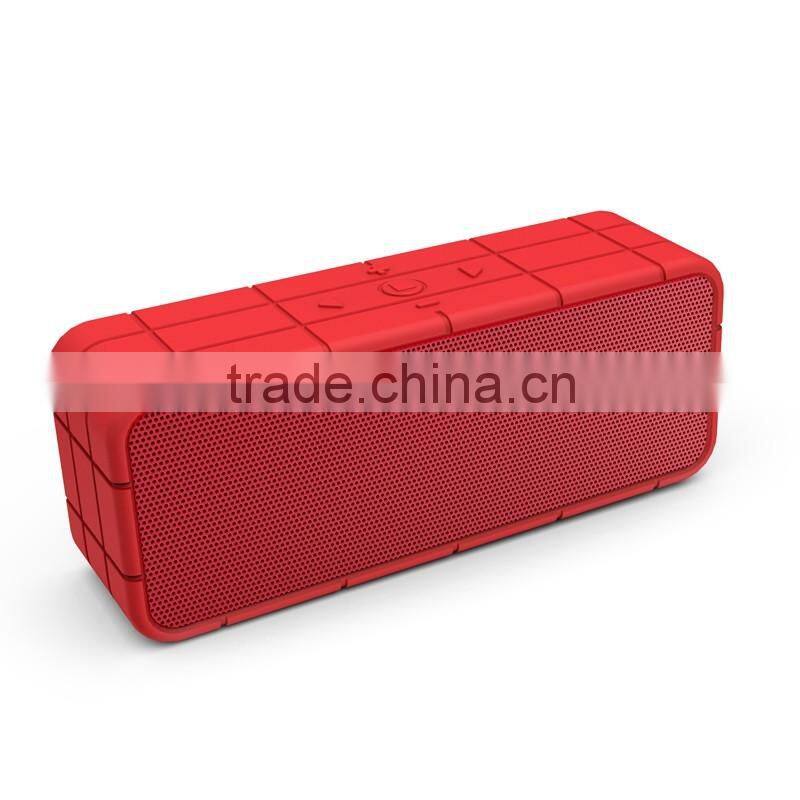 Silicone Case TF Card Aux V3.0 Bluetooth Speaker With 2 Loudspeaker