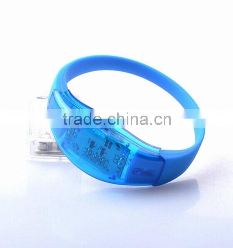 China factory supplier high quality cheap bulk sale wholesale led bracelet