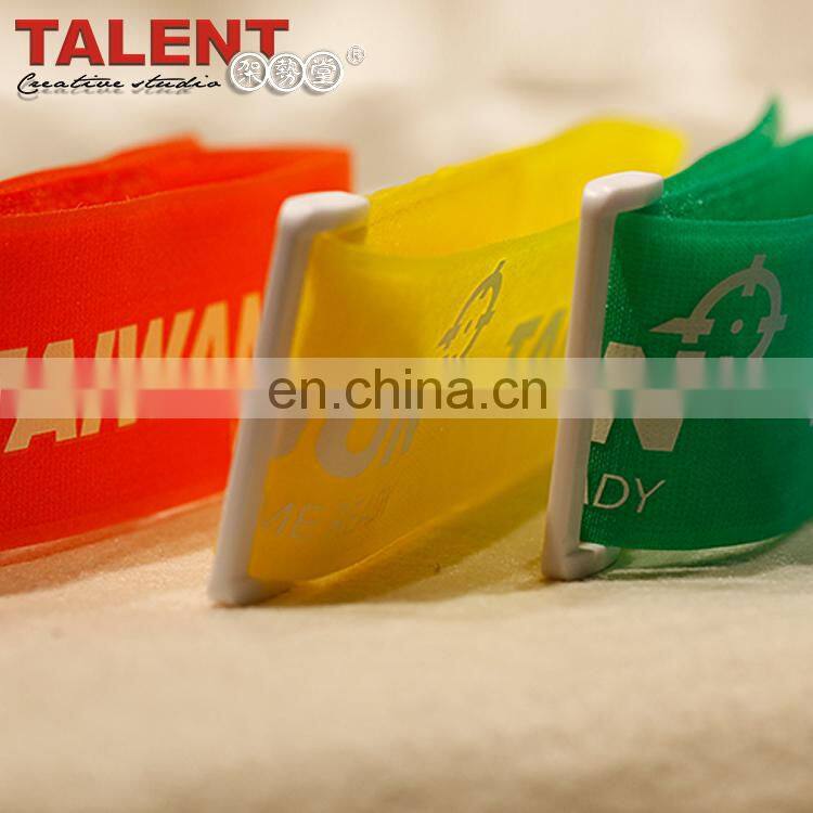 Custom-made hook & loop fastener tape with low price