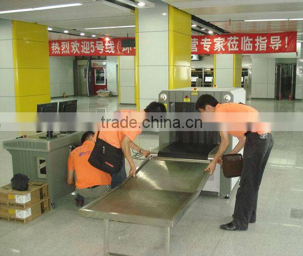 X-ray baggage scanner for train station