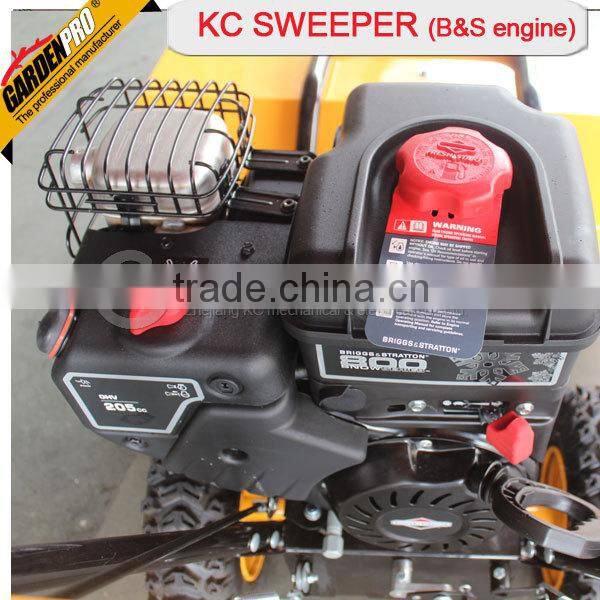 KCB25 31.5" snow sweeper BS engine