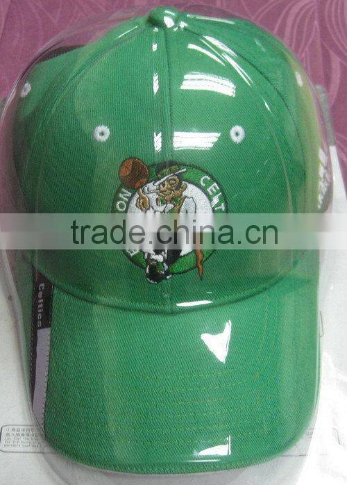custom-made 6 panel golf caps with embroidey logo