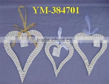 White Empty Wicker Heart Decoration