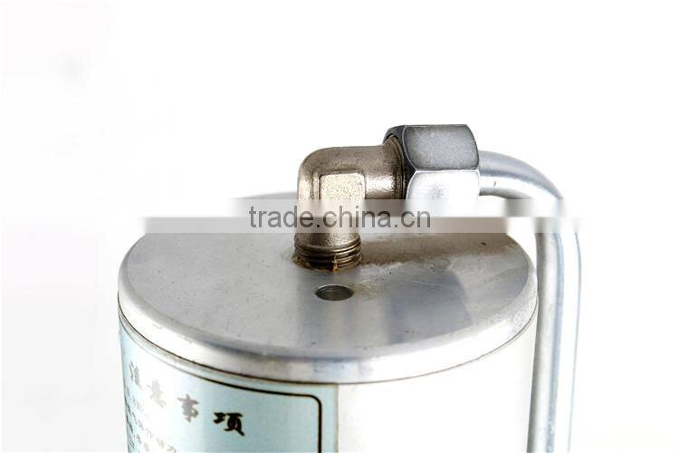 Pneumatic high-pressure lubricator