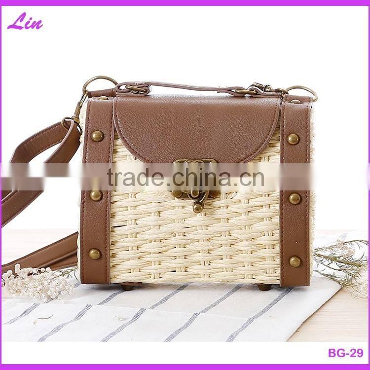 Fashion girl's beige paper straw craft bag