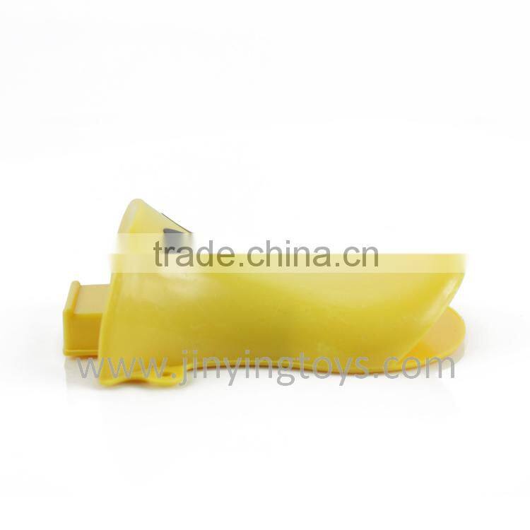 Promotional lovely plastic toy duck whistle with high quality